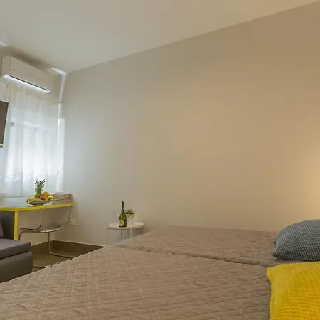 Guest house Hall Apart&rooms