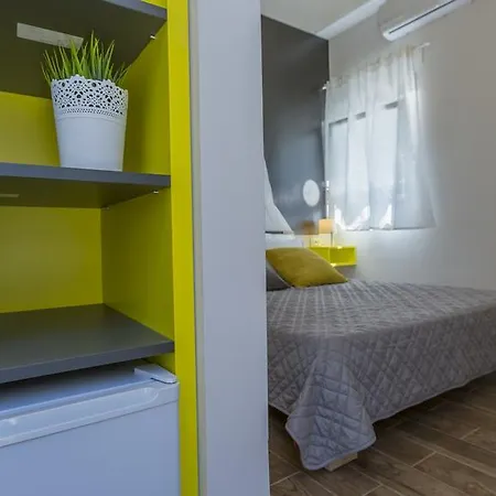 Guest house Hall Apart&rooms