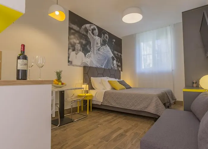 Hall Apart&rooms